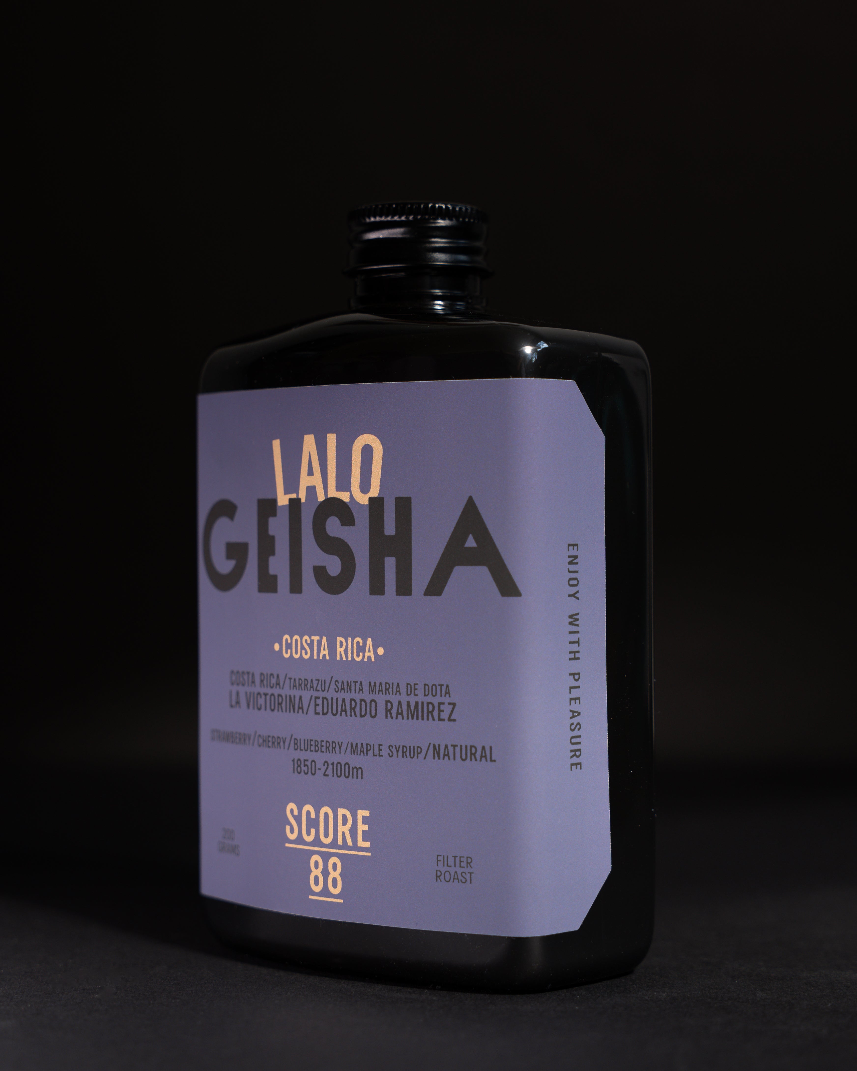 Lalo coffee 200g bag side — strawberry cherry blueberry maple syrup